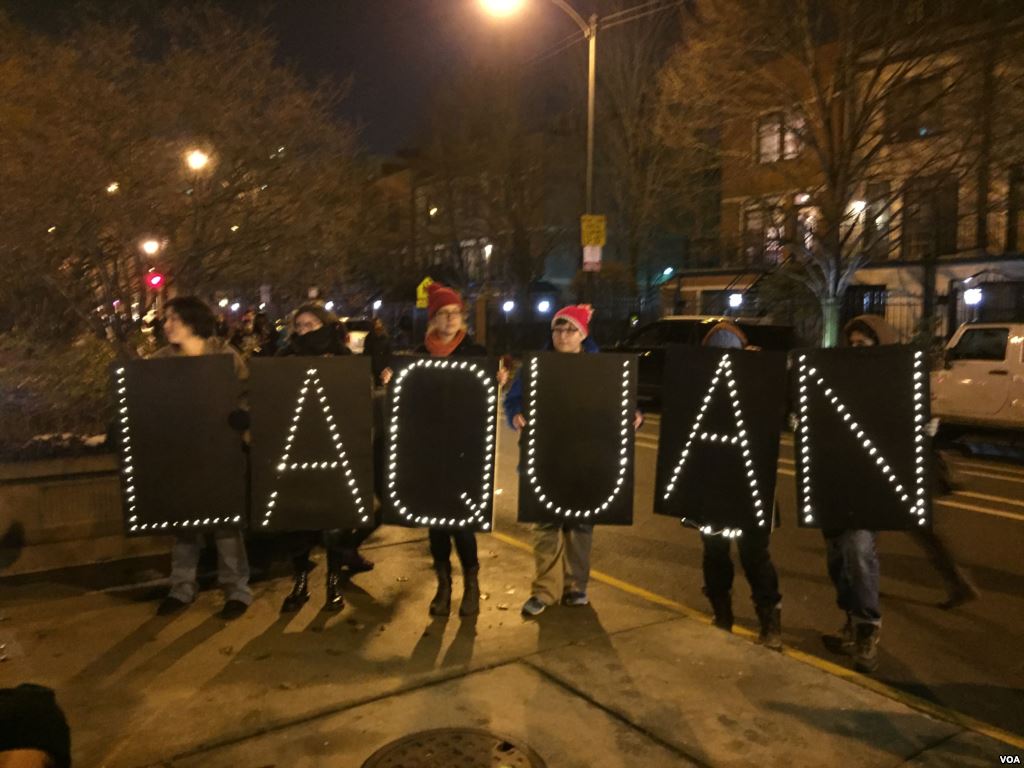 LAQUAN McDonald Chicago memorial from protestors